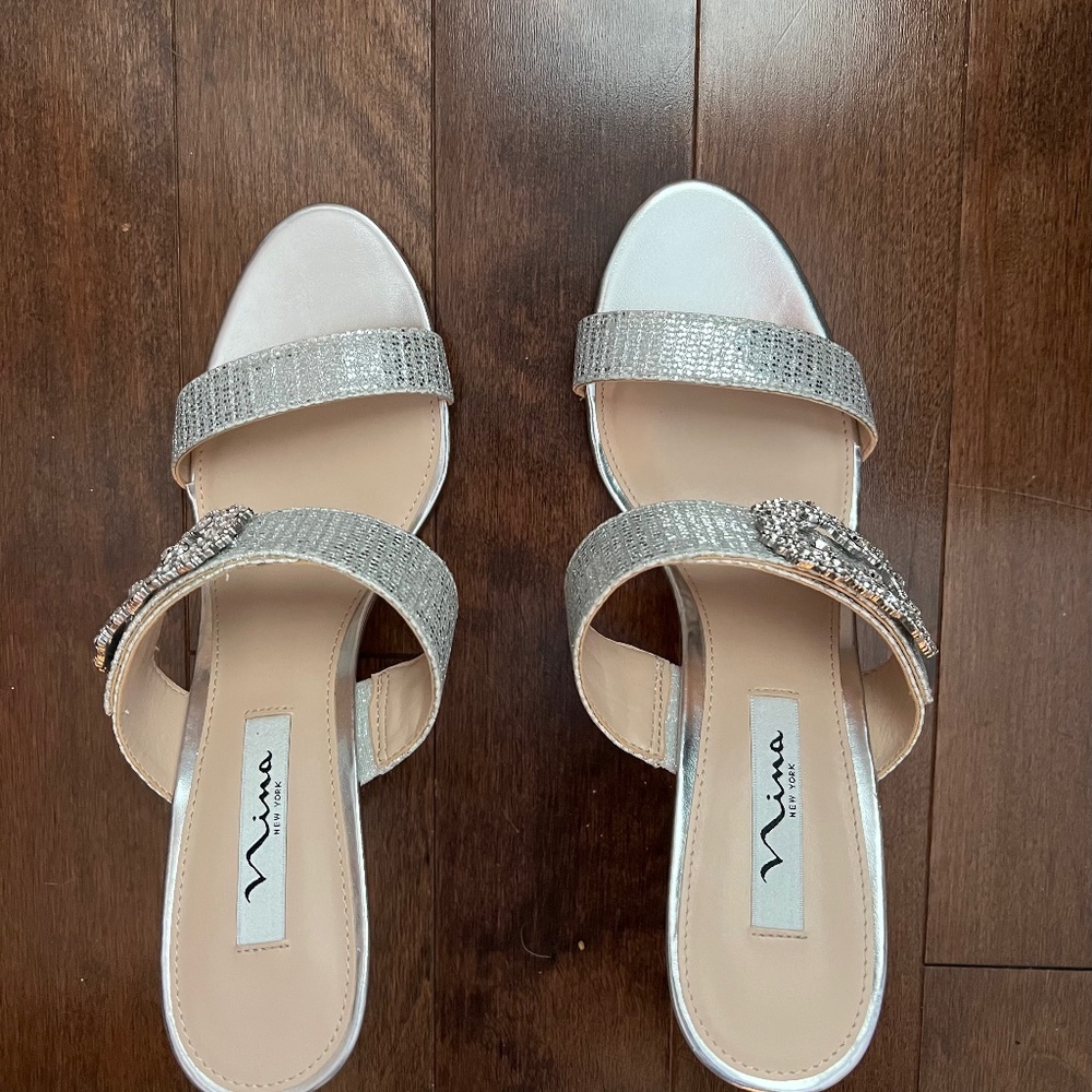 Nina New York silver sparkly sandals new